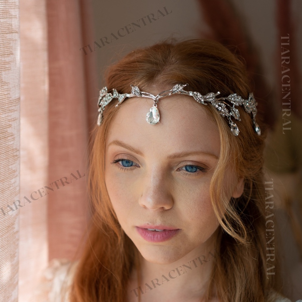 Fairy Gold Leaf Tiara with Crystal Accents - Picture 3 of 12